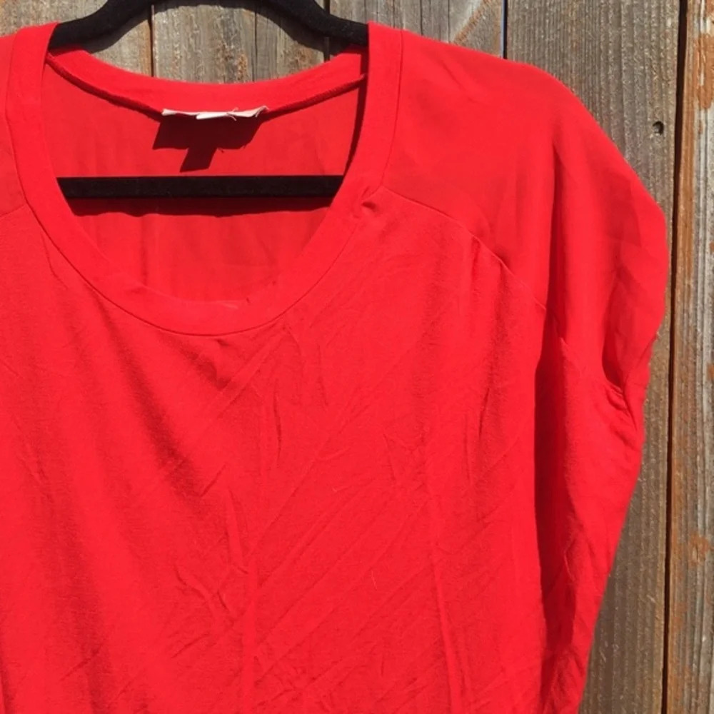 OLIVE AND OAK red top
